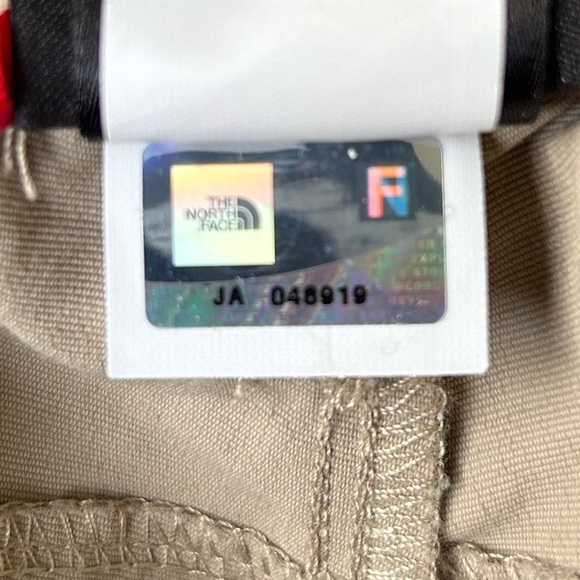 The North Face Paramount Trail convertible pants cargo excellent  tan Size XL - Picture 9 of 13